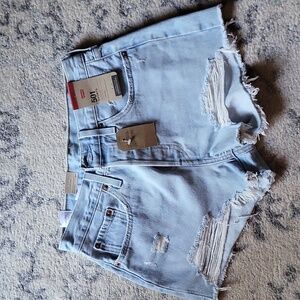 Levi's 501 Women's Denim Shorts, Light Blue, size 28